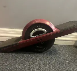 One Wheel Pint + Home Charger #4
