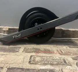 One Wheel Pint + Home Charger #2