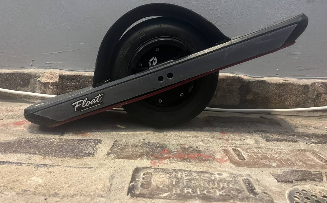One Wheel Pint + Home Charger #2