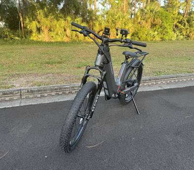 Futuristic Segway Xafari E-Bike - Up to 88 Mile Range!