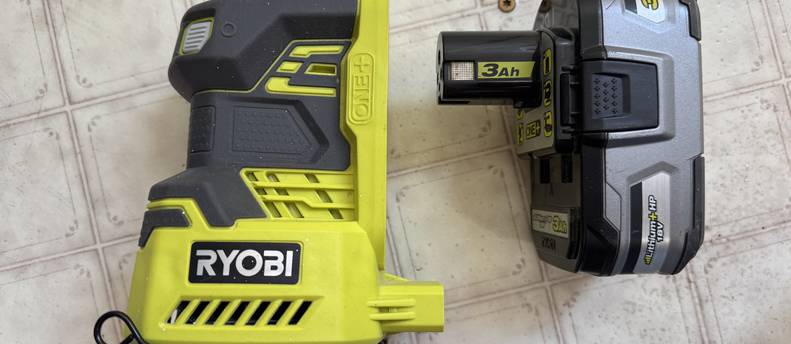 Ryobi 18+ 1/4 sheet sander