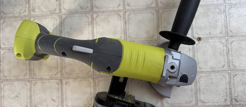 Ryobi 4 1/2 inch 18+ cordless angle grinder