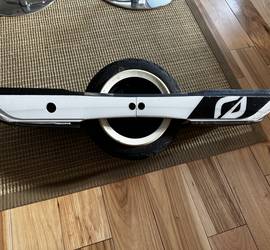OneWheel GT - Low Miles, DRIFT SISTERS Edition, + Accessories