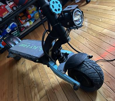 Nanrobot E Scooter (fast 40-50mph) - lock and chain included