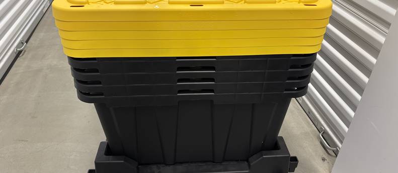 Moving Totes with Dolly 25 totes
