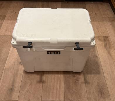 Yeti Tundra 50 Cooler Ice Chest