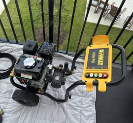 DeWalt 3600 PSI Gas Pressure Washer (Hose & Gun Included)
