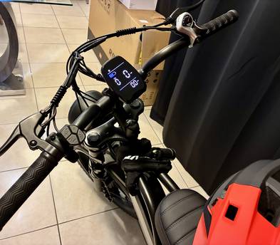 Brand New TST R9 Electric Bike – Passenger Ready & Fully Loaded