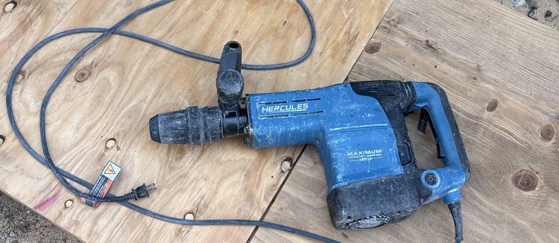 HERCULES 14.5 Amp, 23 lb. SDS-MAX Type Demolition Hammer with Maximum Vibration Control