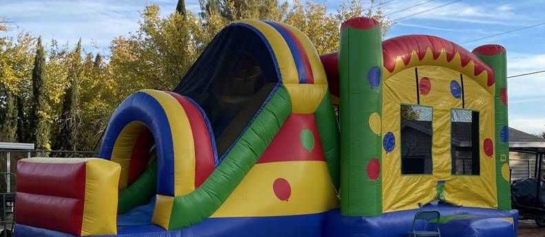 Big high quality bouncehouse!