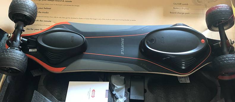 Meepo Shuffle V4s cords, and safety equipment included.