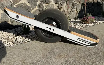 Electric Skateboard rental in Los Angeles