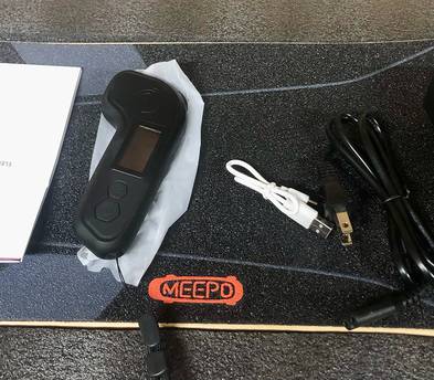 Meepo Shuffle V4s cords, and safety equipment included.