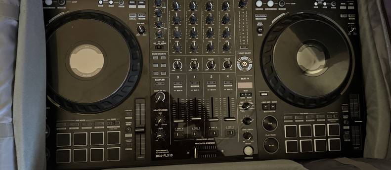 Pioneer DDJ-FLX10 DJ Controller Rental