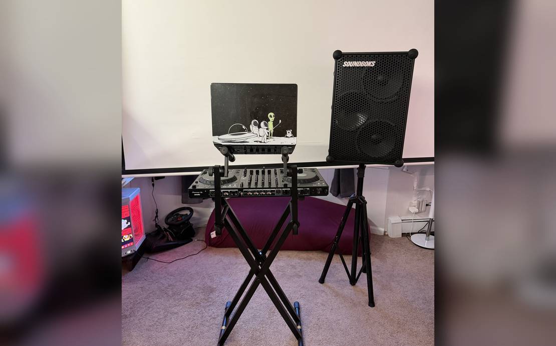 DDJ-FLX10 + 1 Soundboks Speaker DJ Package