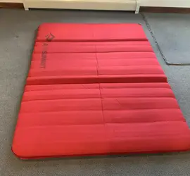 Sea to Summit comfort deluxe self inflating sleeping pad