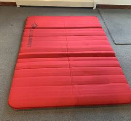 Sea to Summit comfort deluxe self inflating sleeping pad