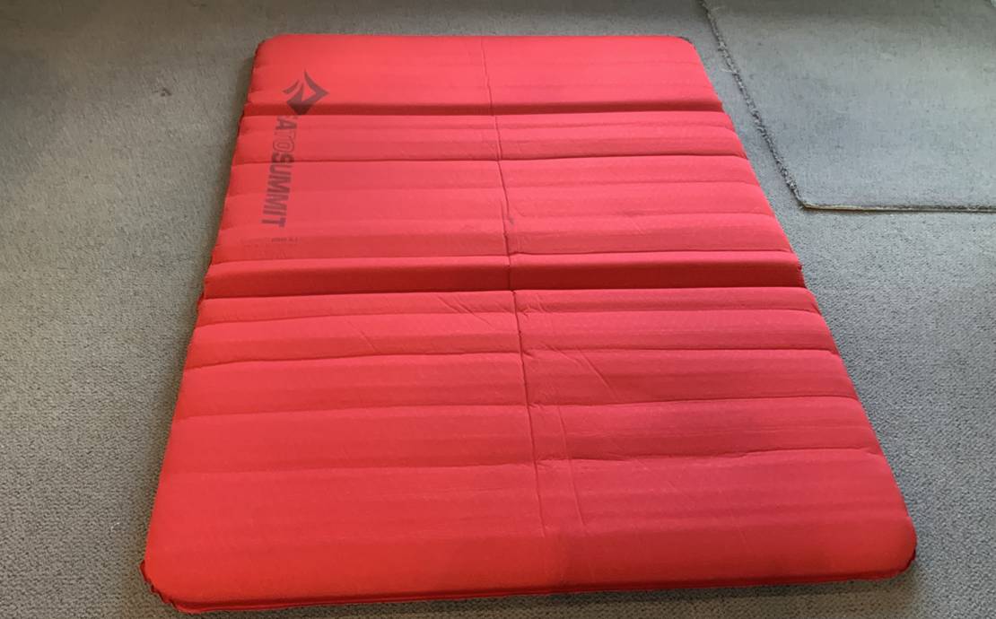 Sea to Summit comfort deluxe self inflating sleeping pad