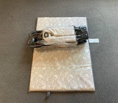 Graco pack n play- portable
