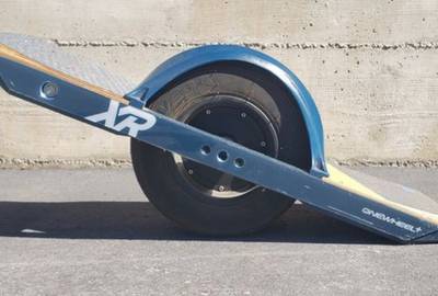Onewheel XR with Charger and Helmet