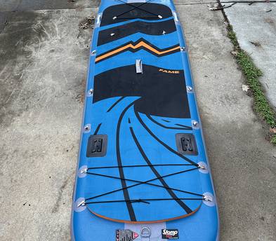 Hala Inflatable paddle board