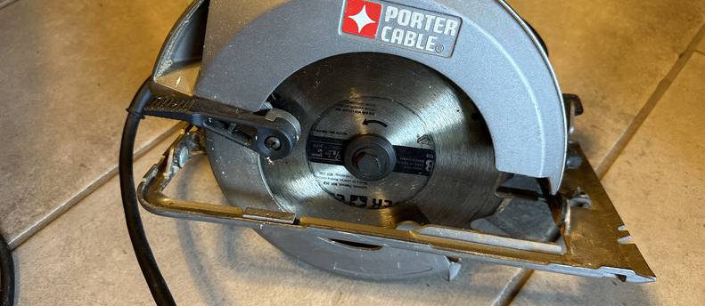 PORTER-CABLE 7 1/4 Electric Circular Saw