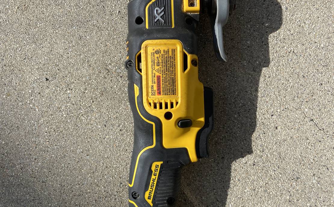 ATOMIC 20V MAX Lithium-Ion Cordless Oscillating Tool Kit with 4.0Ah Battery & Charger