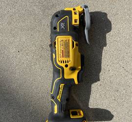 ATOMIC 20V MAX Lithium-Ion Cordless Oscillating Tool Kit with 4.0Ah Battery & Charger