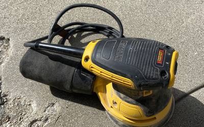 Dewalt 3 Amp Corded 5 in. Variable Speed Random Orbital Sander