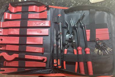Trim Removal Tool Kit: Trim Tools, Clip Removers, and More