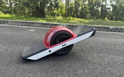 Onewheel rental in Melbourne