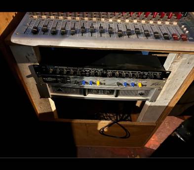 DJ EQUIPMENT SPEAKERS AND LIGHTS