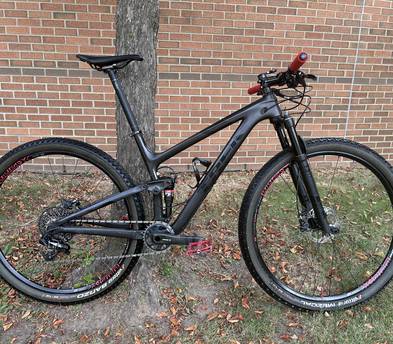 Trek Top Fuel 9.8 18.5” M/L