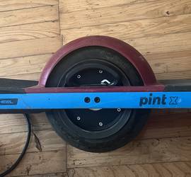 Onewheel Pint X in Mexico City.- Kush High on the rear footpad and more clearance in the front bumper