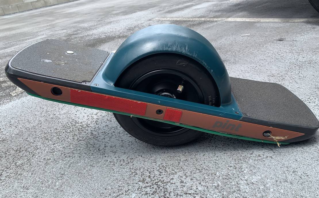 Onewheel Pint + charger