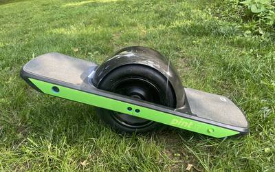 Onewheel rental in Bridgewater