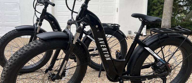 E-Bike Bundle (2) Aventon Aventure