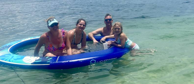 8' Island Hammock Float