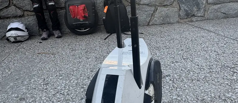 King Song 16s electric unicycle (EUC), pick up/drop off just 3 blocks from MacArthur Bart