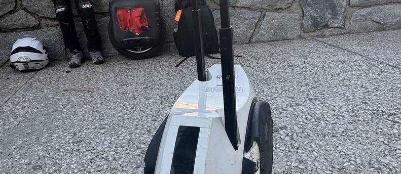 King Song 16s electric unicycle (EUC), pick up/drop off just 3 blocks from MacArthur Bart