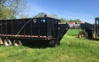 Dump Trailer rental in Springfield