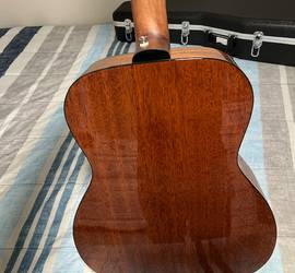 Guitar Guild OM120 all Mahogany