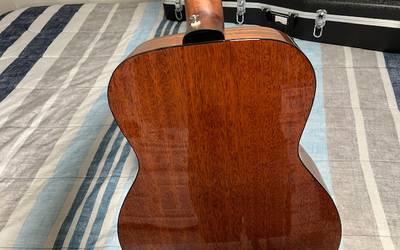 Guitar Guild OM120 all Mahogany