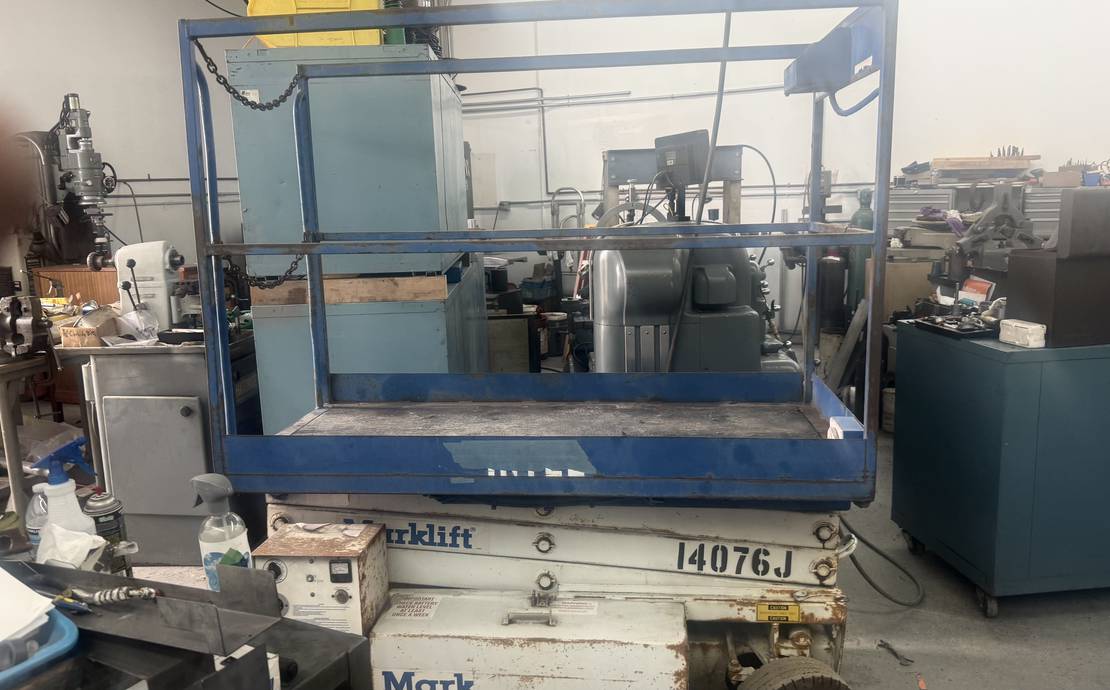 Scissor lift