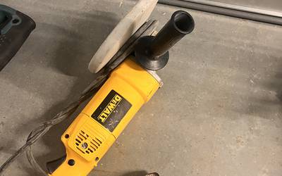 7” dewalt angle grinder