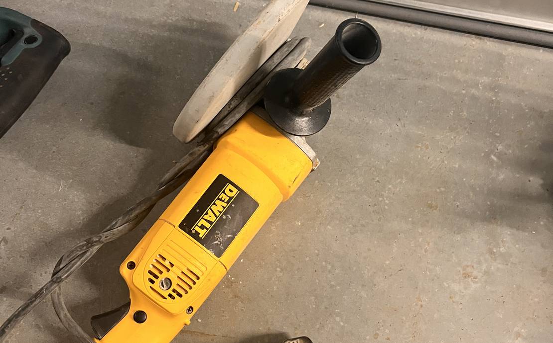 7” dewalt angle grinder
