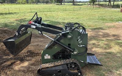 Mini Skid Steer 15 hp with Bucket
