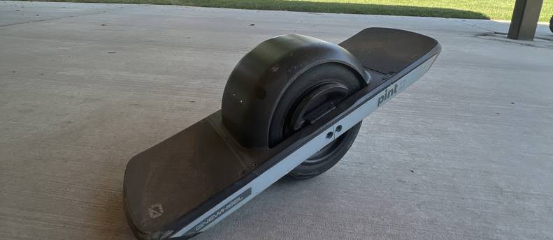 Onewheel Pint X w/ Fast Charger