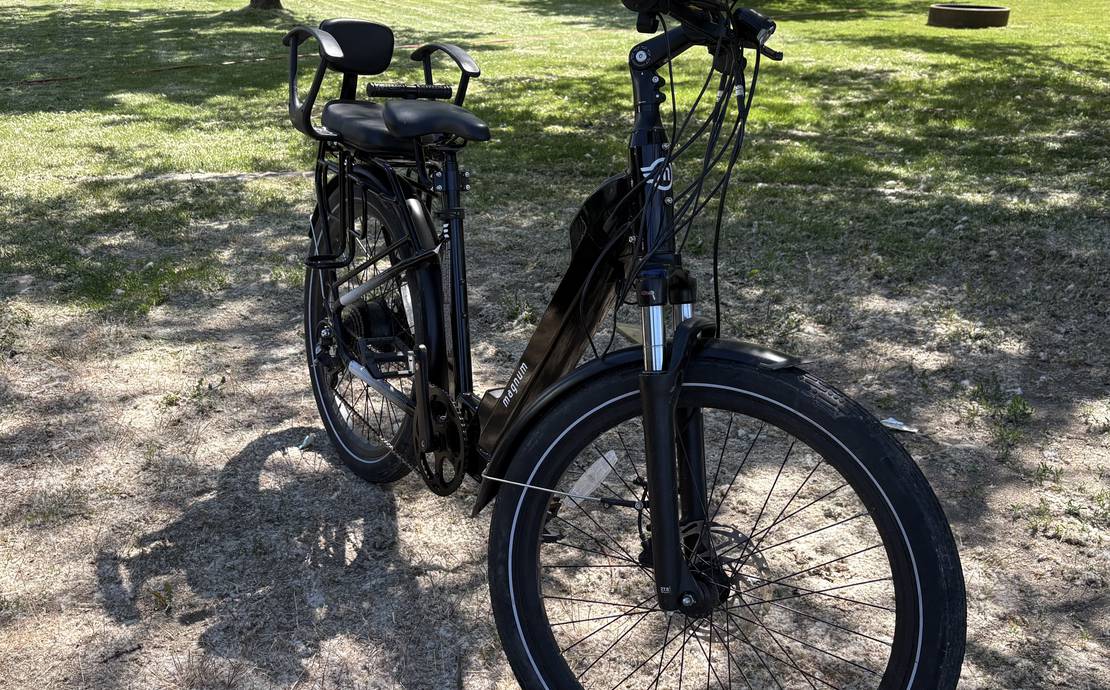Magnum Cosmo E bike with 50 mile max range depending on throttle usage.