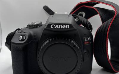 Canon EOS Rebel T7 DSLR Camera with 18-55mm Lens